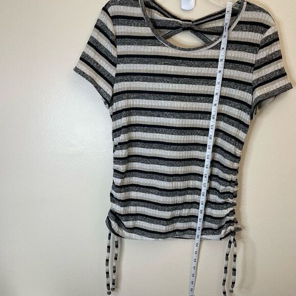 BCX| Large| Open back| Stretch| Soft| Striped - Picture 2 of 11